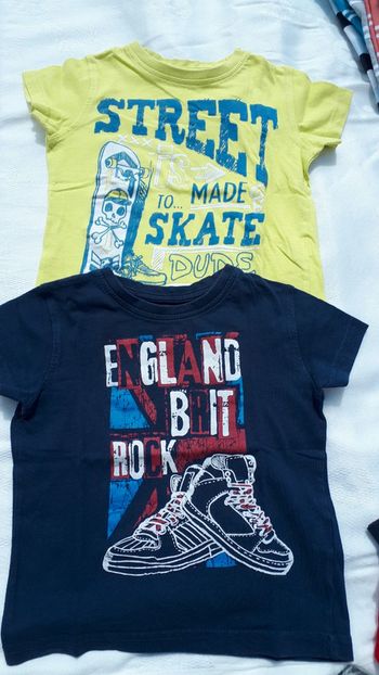 Lot de 2 tee shirt manches courtes 2 ans