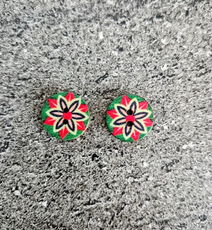 Lot de 2 boutons en bois vintage