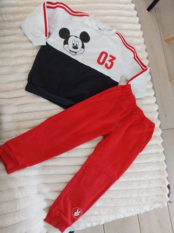 Ensemble jogging adidas 3 4 ans