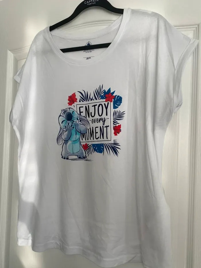 Superbe T-shirt Stitch - photo numéro 2