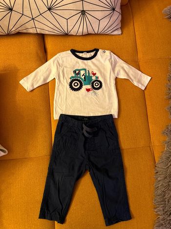 Joli ensemble 9 mois