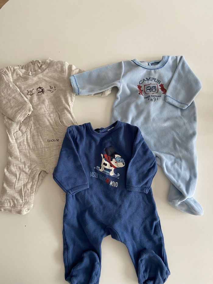 Lot de vêtements bébé garçon taille 1 mois - photo numéro 4