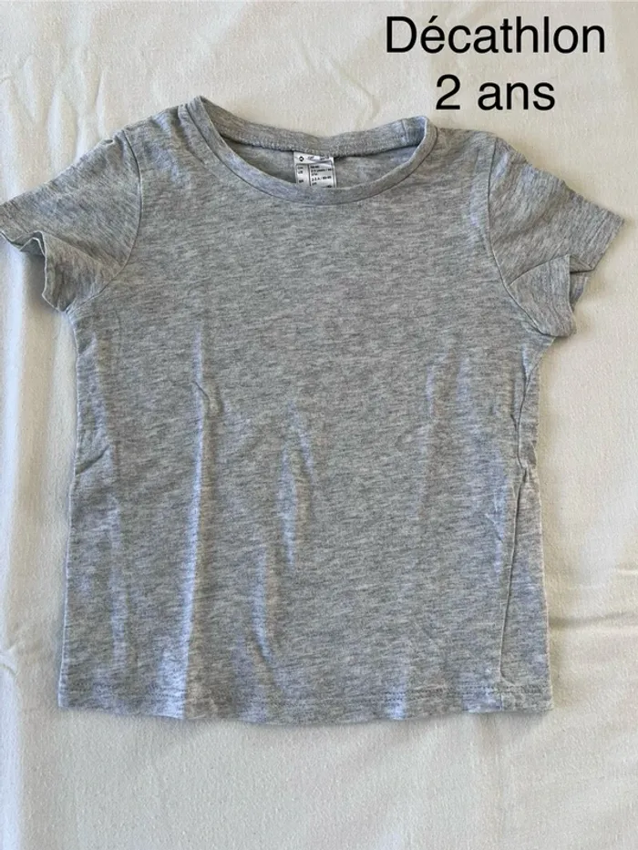 T-shirt décathlon 2 ans