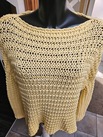 Zara pull jaune en mailles taille M