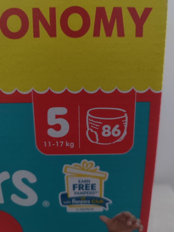 Couches Pampers - photo numéro 2
