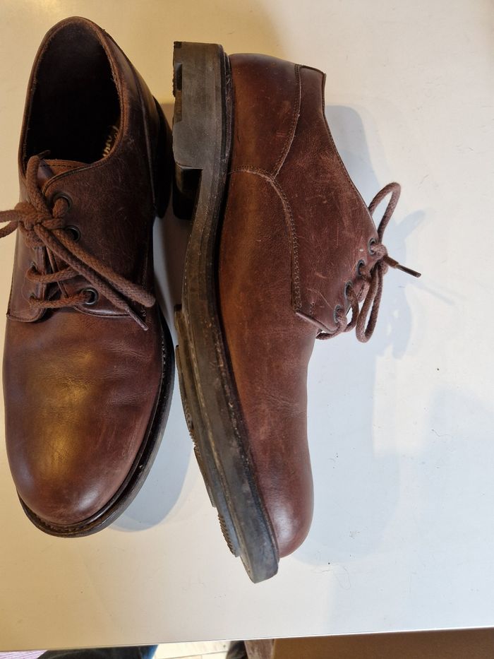 Chaussure pour homme taille 43. Marque Brandon - photo numéro 3