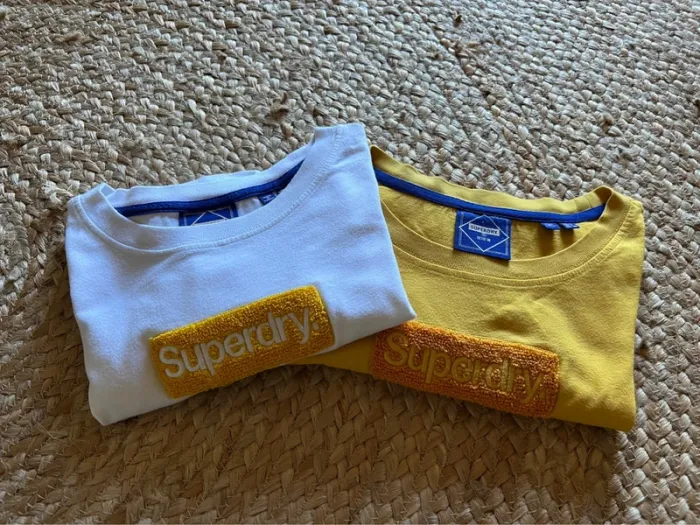 Lot 2 t-shirts Superdry