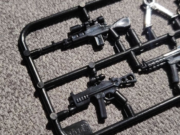 Lot 8 plaques d'armes pour figurine - Compatible Lego - photo numéro 3