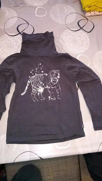 Col roulé okaïdi fille taille 5 ans  bon état.