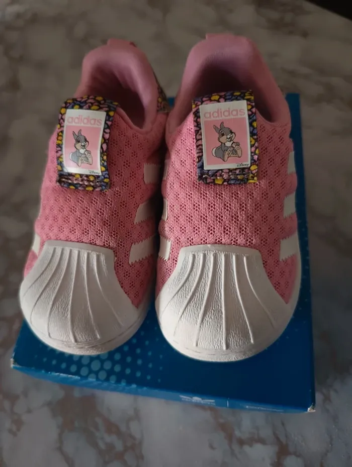 Adidas Superstar Disney panpan - photo numéro 3