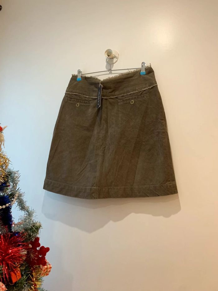 Jupe velours kaki/marron de « Chipie » taille 42 Neuve avec étiquette - photo numéro 3