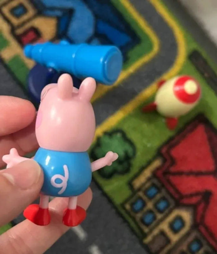 Figurine Officielle Georges Pig + Fusée & Télescope 🚀  Parfaite pour Petits Aventuriers ! - photo numéro 4