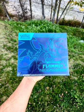 Pokémon ETB Méga Évolutions ME2 – Flammes Fantasmagoriques