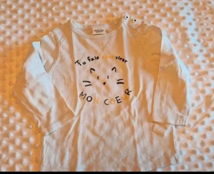 T-shirt manches longues tape à l'œil