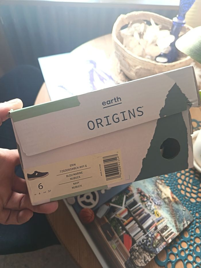 Paires de chaussures - photo numéro 6