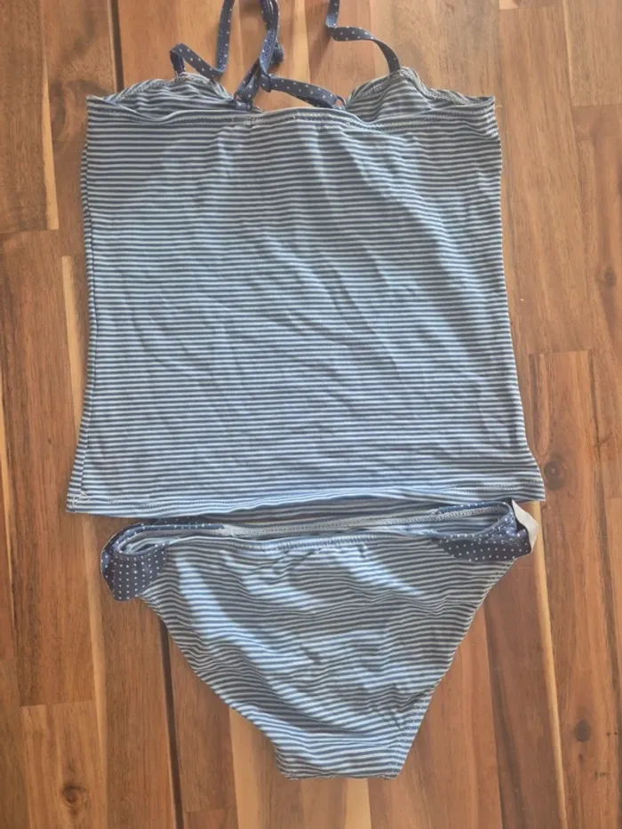 Maillot de bain 2 pièces Okaidi 8ans - photo numéro 4
