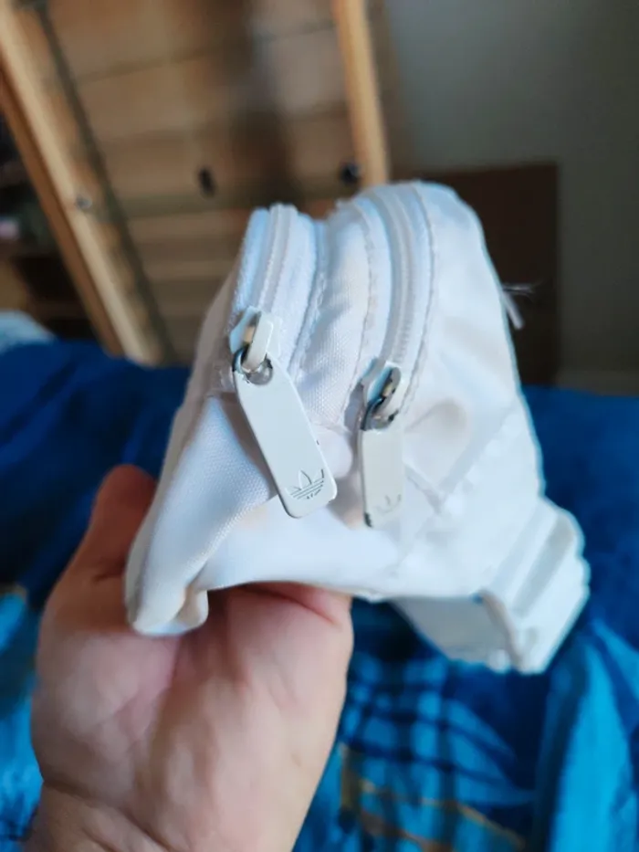 Banane Adidas - photo numéro 3