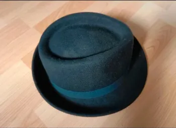 Chapeau Tie Rack