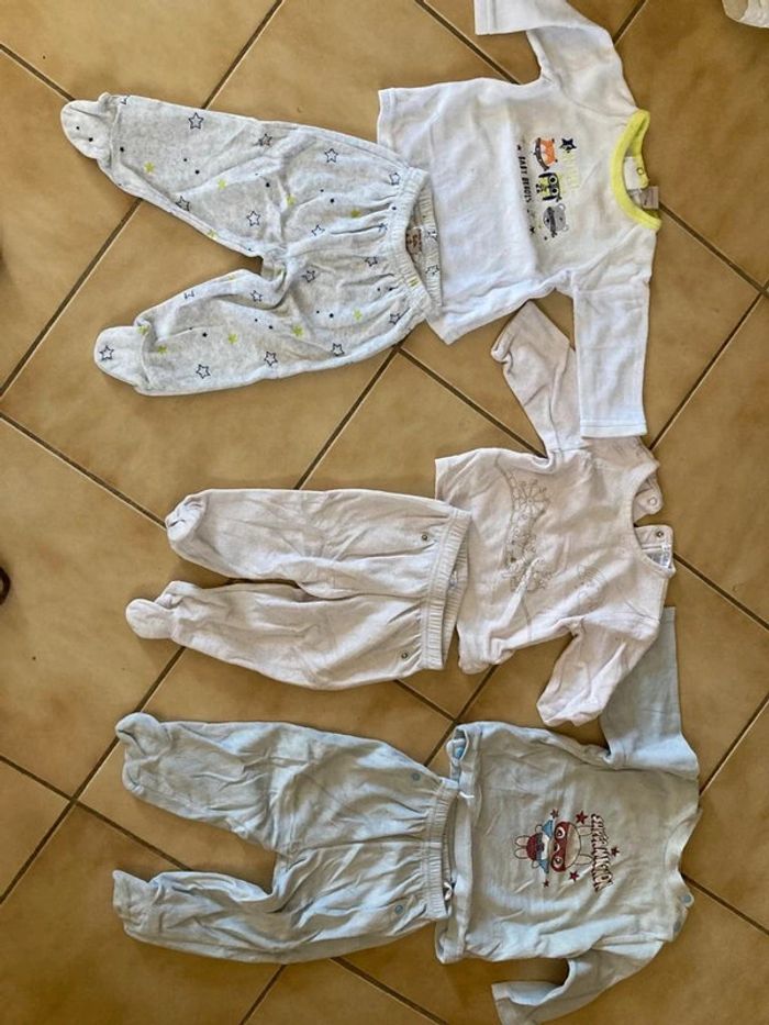 Pyjamas 6 mois