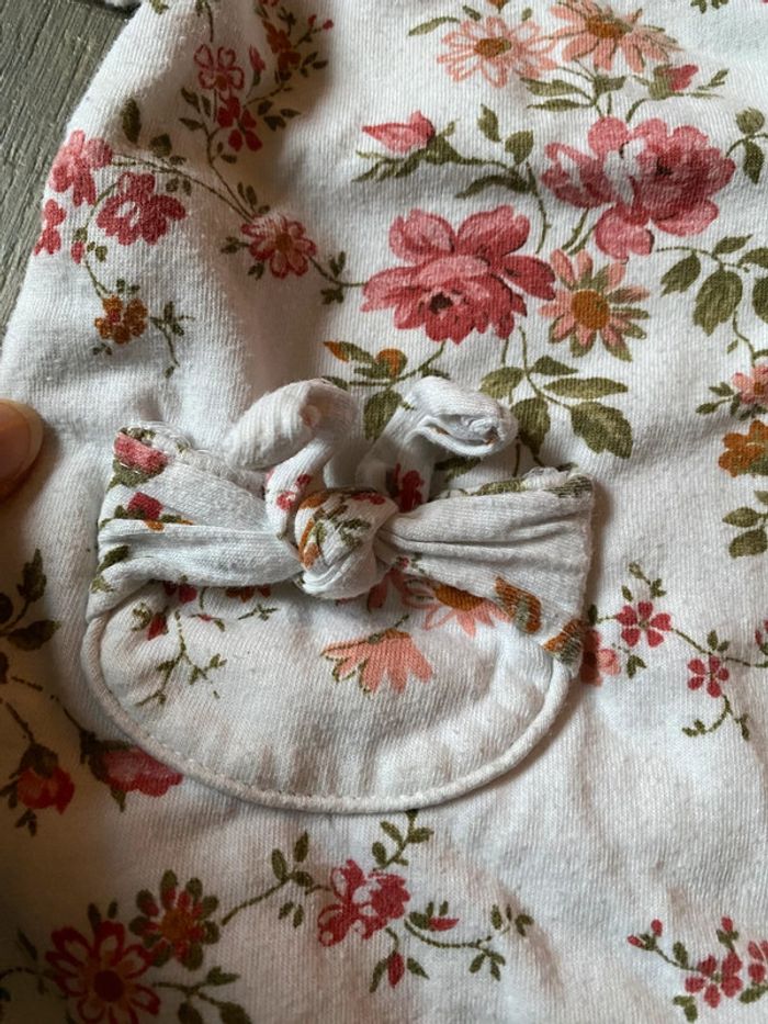 Ensemble combi fleurs 12 mois - photo numéro 2