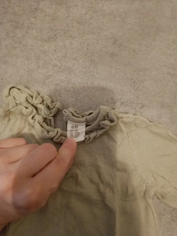 Pull vert H&M 68cm - photo numéro 3