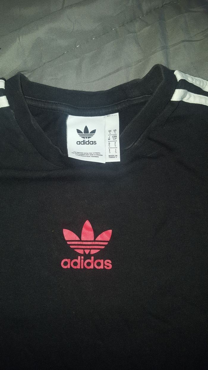 tee shirt Adidas S très bon état. - photo numéro 2