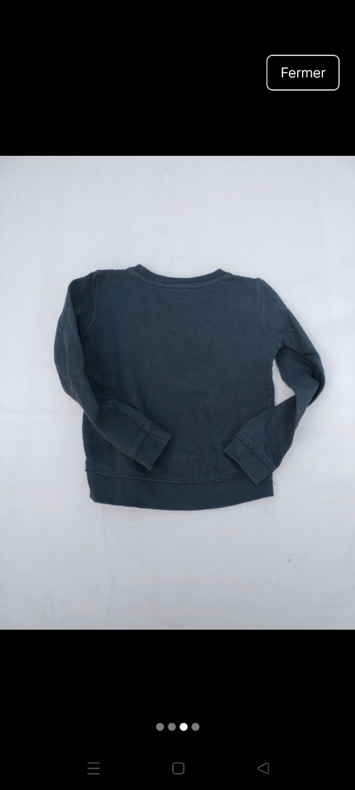 Pull noir - photo numéro 3
