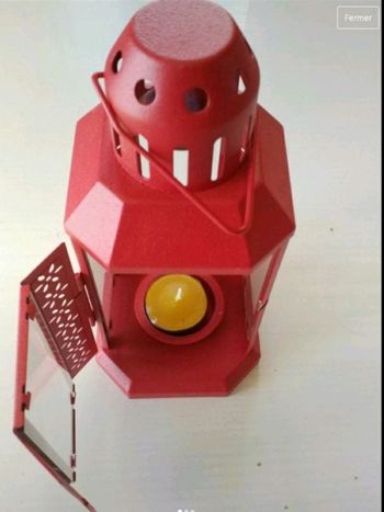 Lanterne rouge  à bougie  très bon état