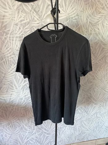 T short