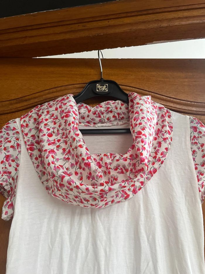 Tee shirt femme motif fleuri - photo numéro 3