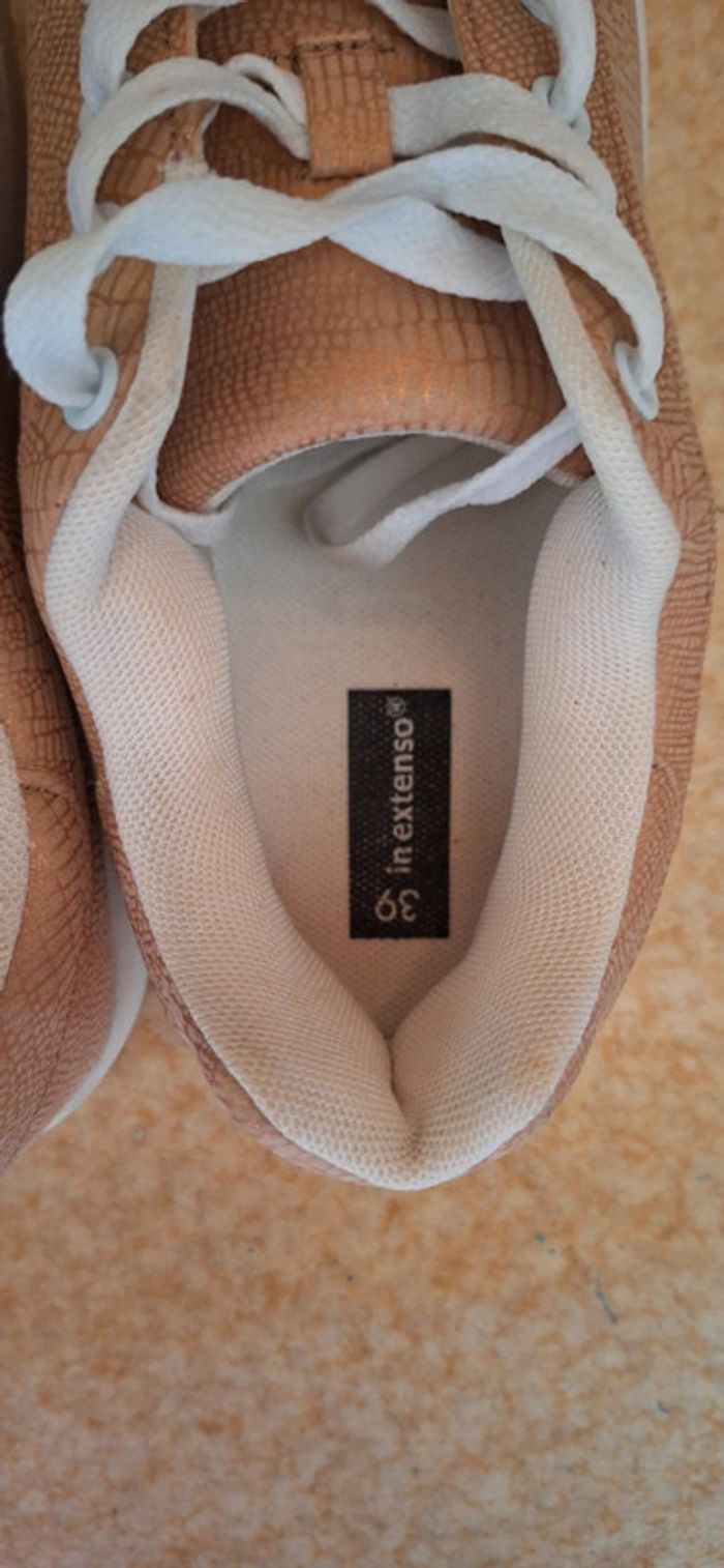 Lot de 2 paires de tennis très bon état - photo numéro 3