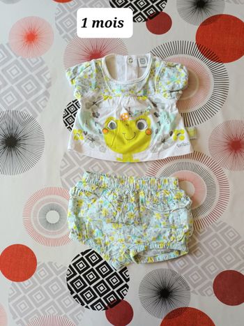Tenue 🐸 ensemble taille 1 mois