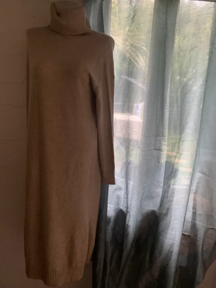 Robe Vila longue beige col roulé taille M taille 38 - photo numéro 2