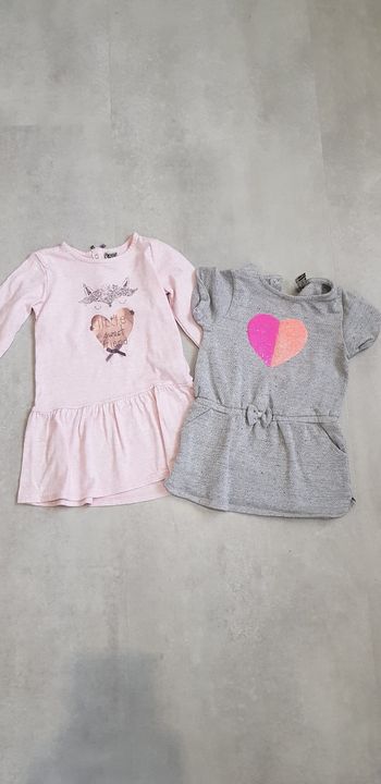 Lot 2 robes tape à l œil 18 mois
