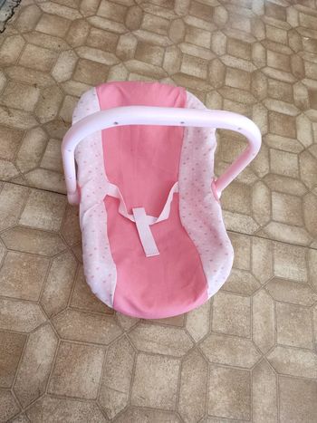Siège poupée rose