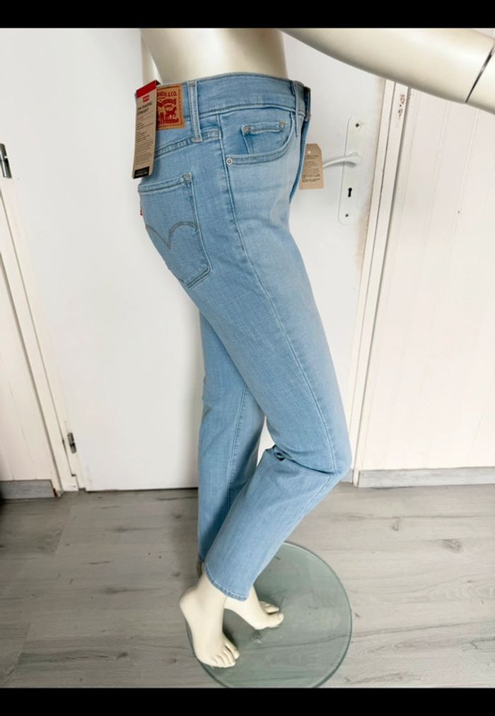 Jean Levi’s 314 Shaping Straight – Taille 29/30 – bleu clair – Neuf avec étiquette - photo numéro 13