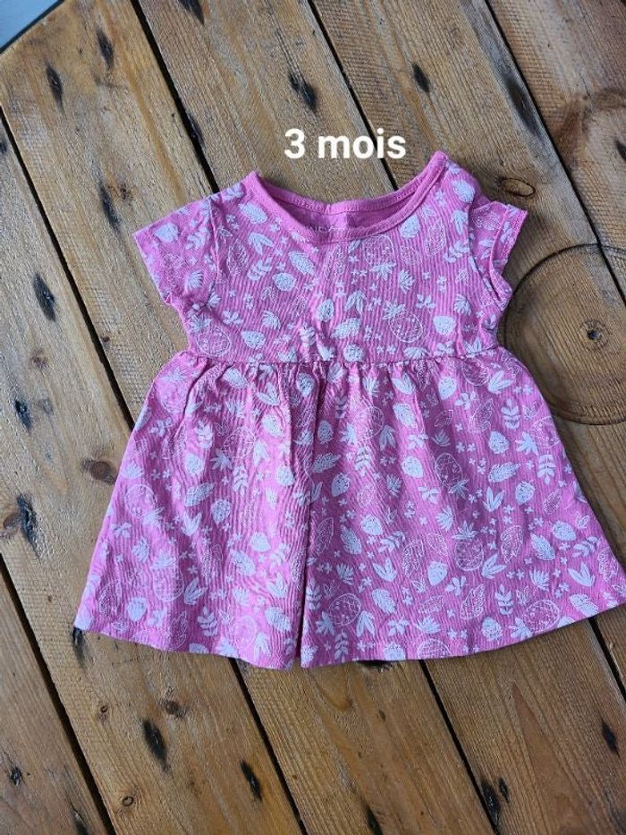 Robe / 3 mois