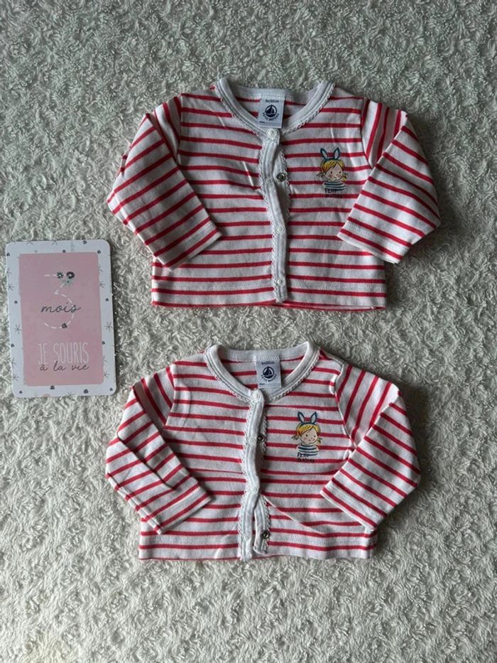 Lot deux gilets rayé blanc et rouge petit bateau taille 3 mois - photo numéro 2