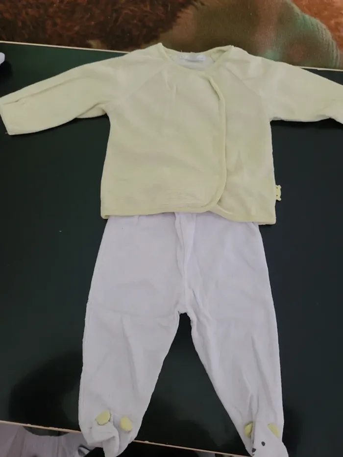Lots  de 2 pyjamas en 9mois - photo numéro 7