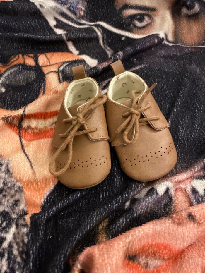 Chaussure taille 6/9m