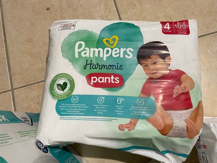 Lot de couches taille 4 - photo numéro 7