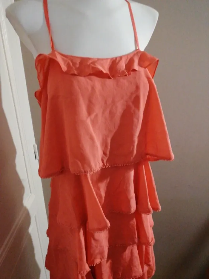 Robe à bretelles corail marque 123 Taille 38 - photo numéro 2