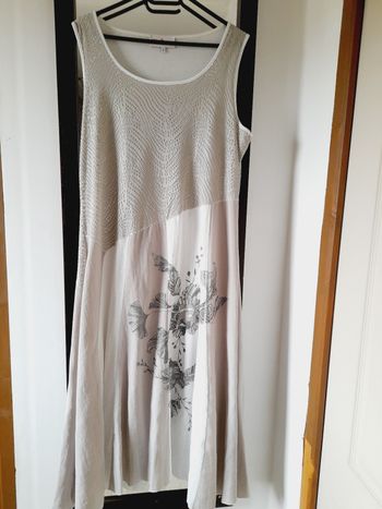 Robe de cocktail beige/écru Toscane taille 2 très bonne état