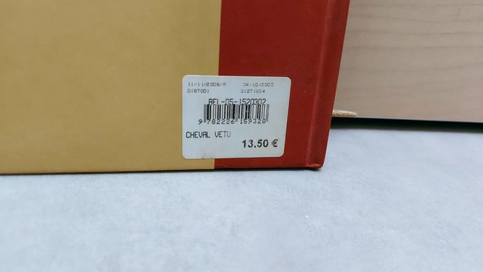 📚 Livre : Cheval vêtu - photo numéro 2