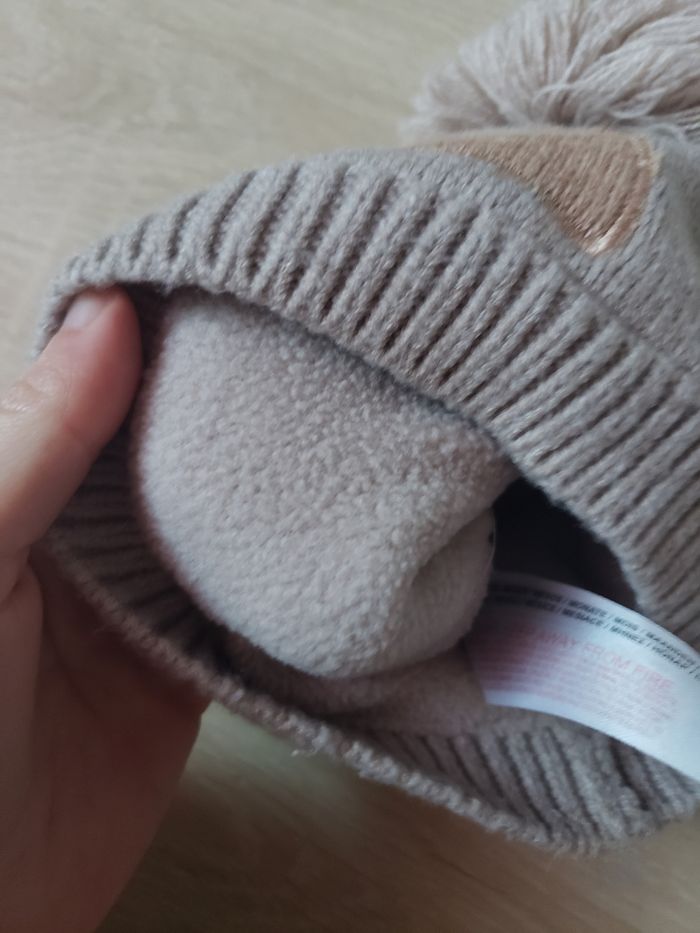 Bonnet 🎀 Primark 0-6 mois 2€ - photo numéro 4