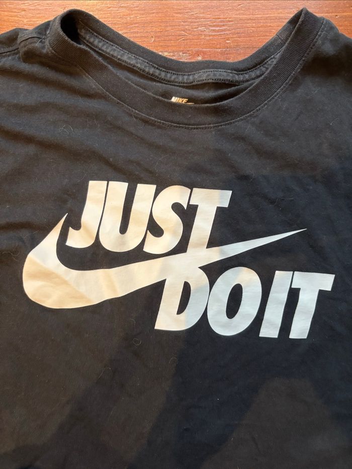 T shirt Nike noir - photo numéro 2