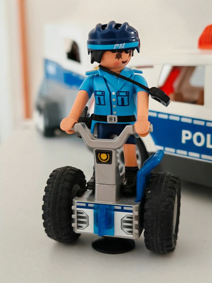 Commissariat Playmobil - photo numéro 3