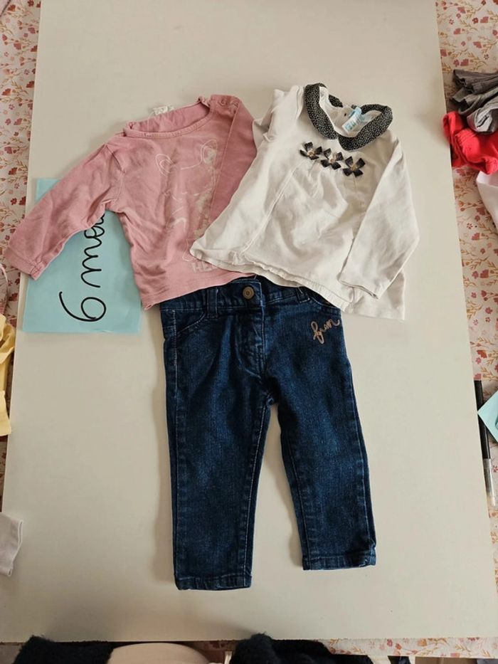 lot 1 jeans + 2 pulls taille 6 Mois okaidi kiabi bleu blanc rose