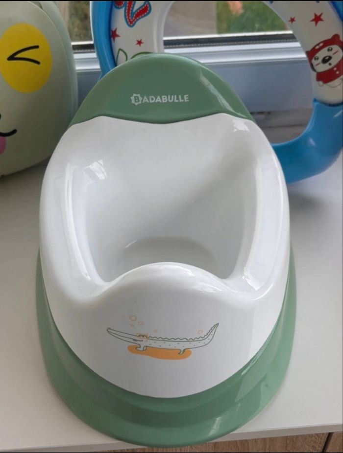 Lot pour l’apprentissage de la propreté - pot badabulle - pot de transport - réducteur pour toilette - photo numéro 5