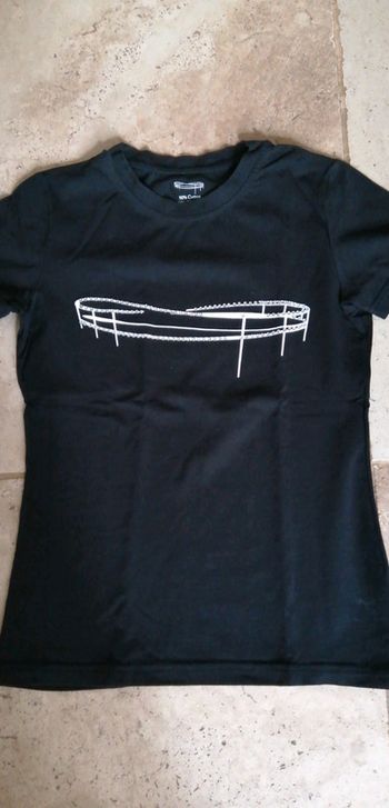 T shirt noir manches courtes femme en S